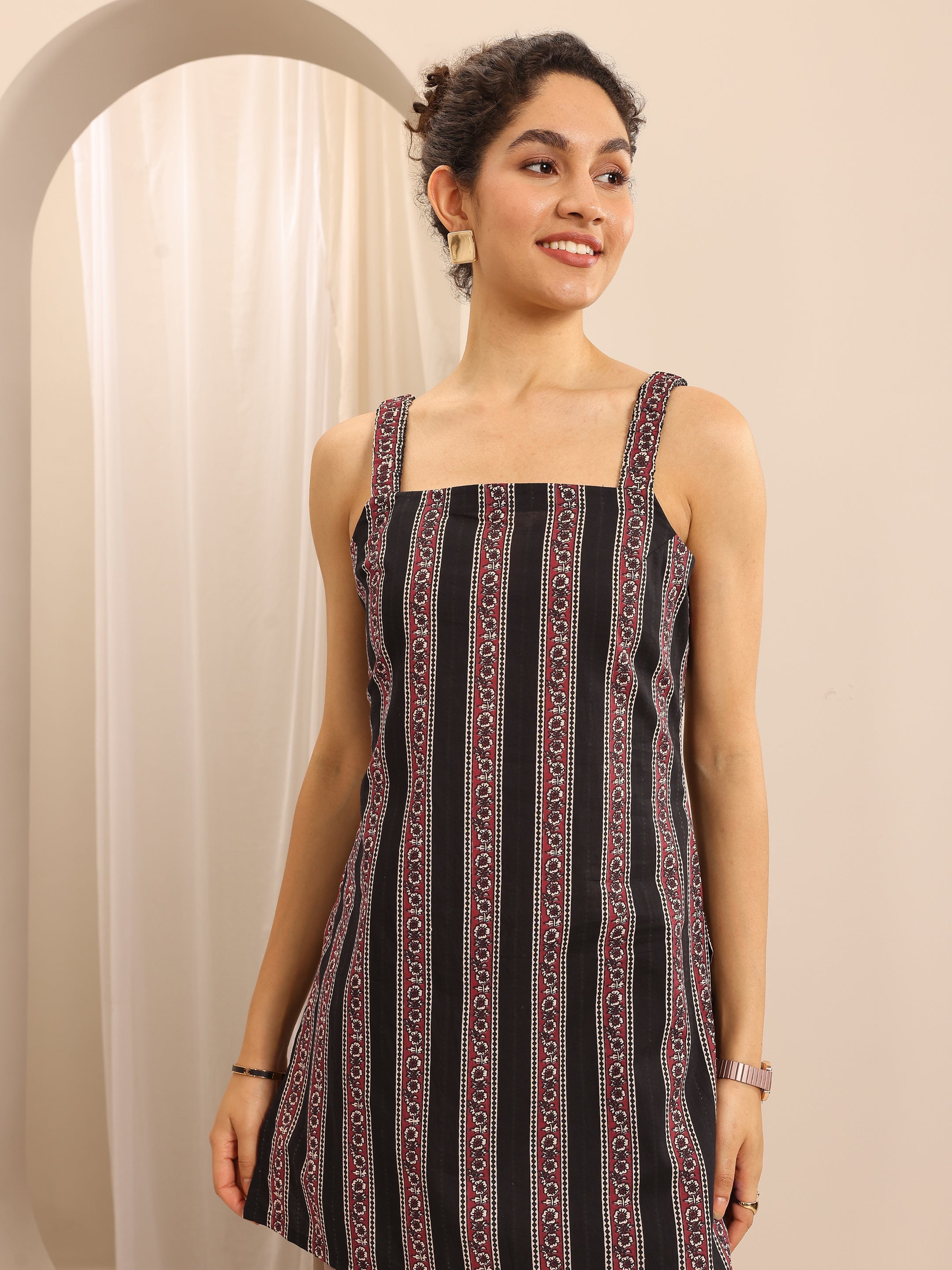 Black Printed Cotton Blend Straight Short Kurti